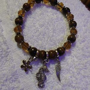 *{LOWEST PRICE}*TIGER'S EYE,CRYSTALS, STRETCH BRACELET SILVER DROPS, 3 CHARMS